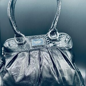 Simply Vera Wang Faux Alligator Embossed Hobo Shoulder Bag Purse Designer Black